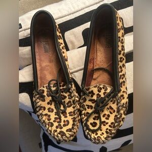 Minnetonka Leopard Print Moccasins